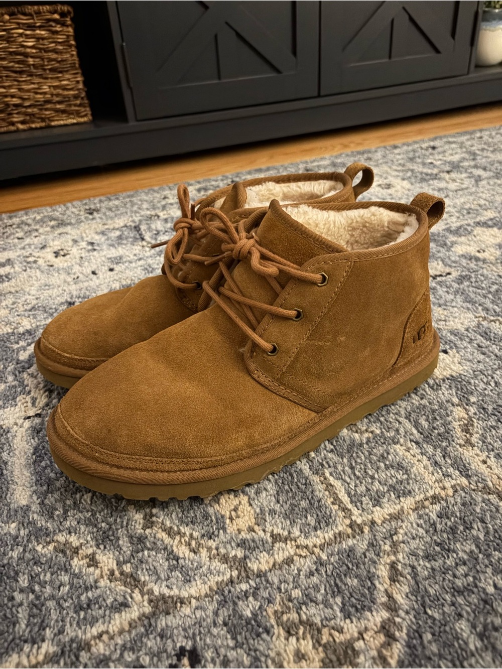 UGG Men’s Suede Chukka Boot - Chestnut Brown